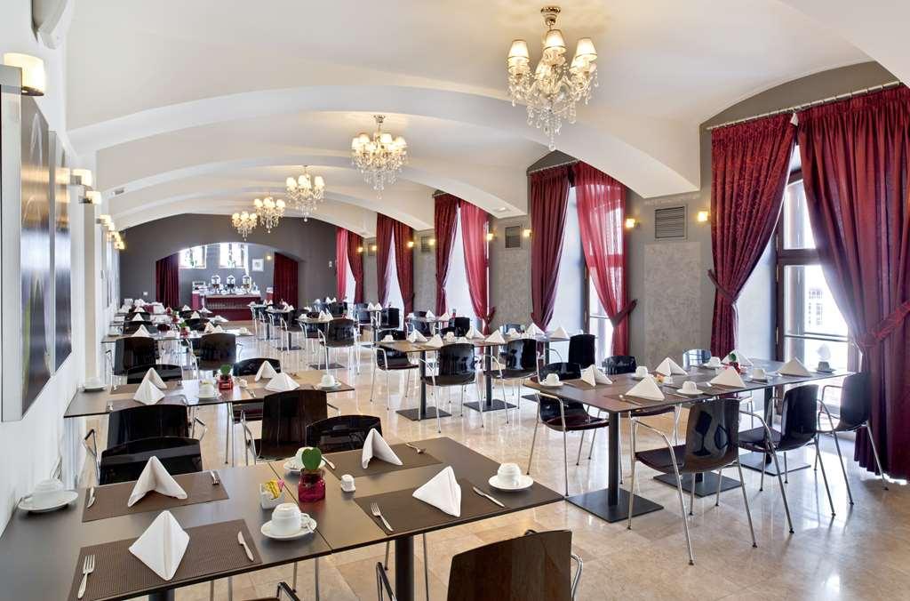 Barcelo Brno Palace Restaurant photo